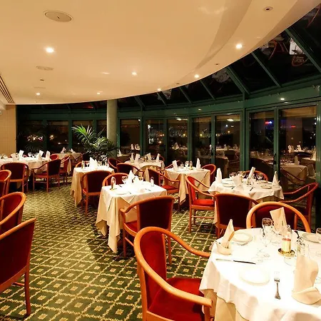 Mercure Paris Saint-ouen 4*