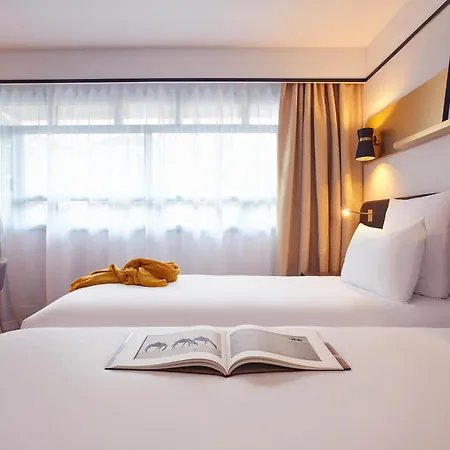 Hotel Mercure Paris Saint-ouen 4*