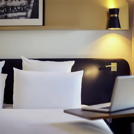 Mercure Paris Saint-ouen Hotel 4*