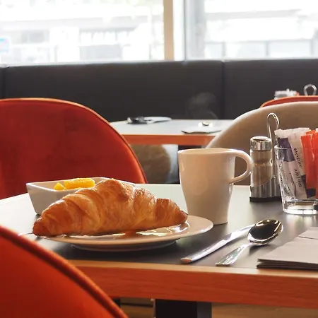 Mercure Paris Saint-ouen Hotel 4*