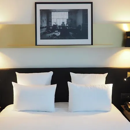 Mercure Paris Saint-ouen 4*