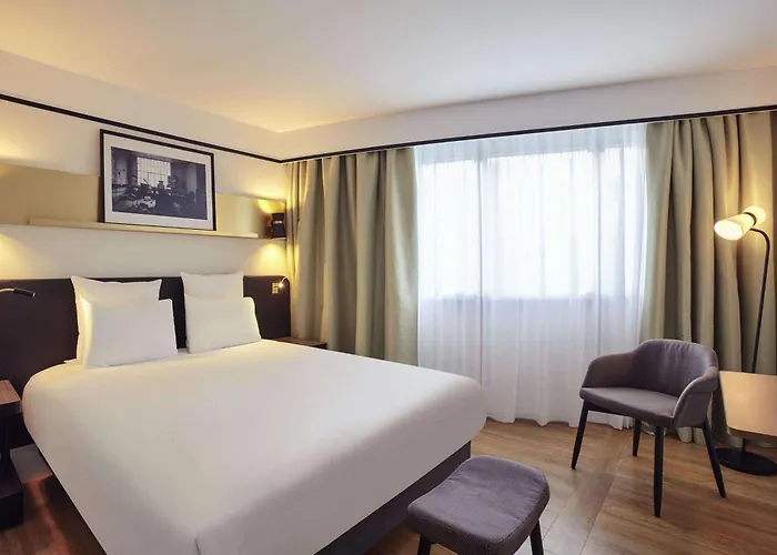 Mercure Paris Saint-ouen Hotel 4*