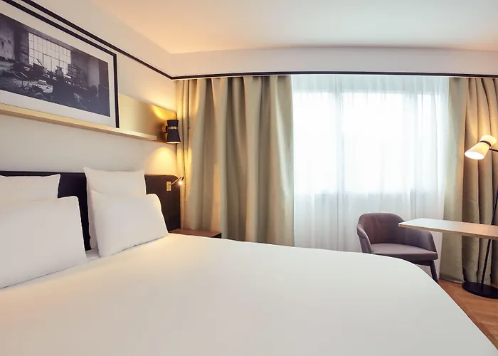 Mercure Paris Saint-ouen Hotel 4*