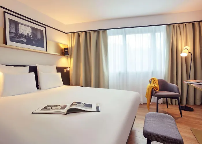 Hotel Mercure Paris Saint-ouen 4*