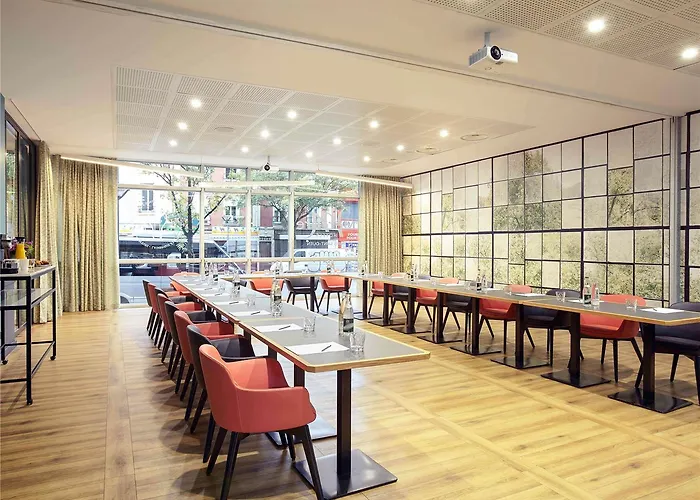 Mercure Paris Saint-ouen 4*